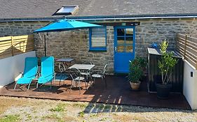 Studio Sulniac Golfe du morbihan avec piscine au sein du domaine